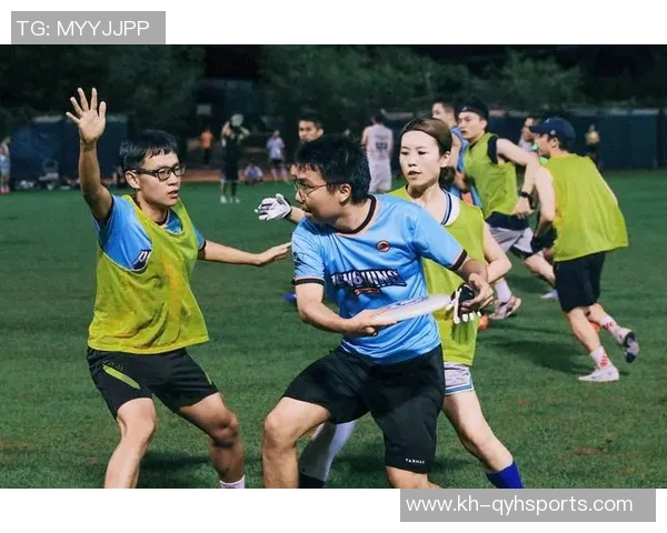 运动数据南京飞盘队在世界攀岩锦标赛中的精彩表现与力量分析